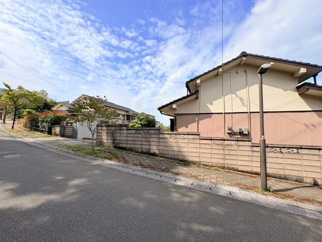 土地広々‼　うきは市吉井町福益の前面道路含む現地写真