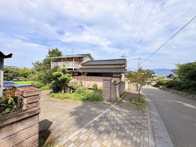 土地広々‼　うきは市吉井町福益の前面道路含む現地写真