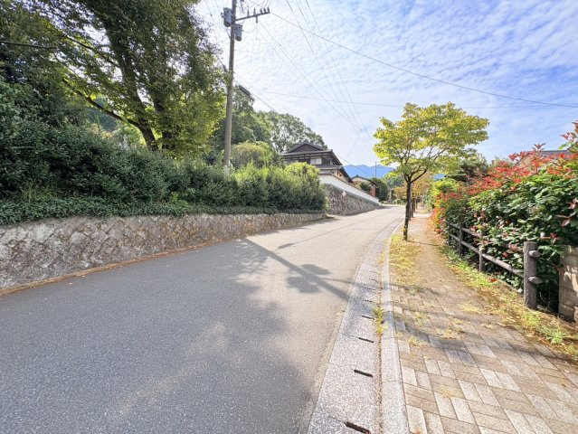 土地広々‼　うきは市吉井町福益の前面道路含む現地写真