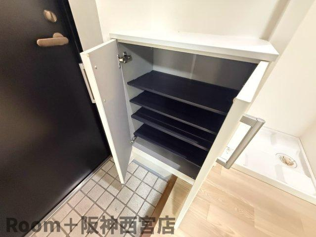 ロイヤルメゾン香櫨園の収納