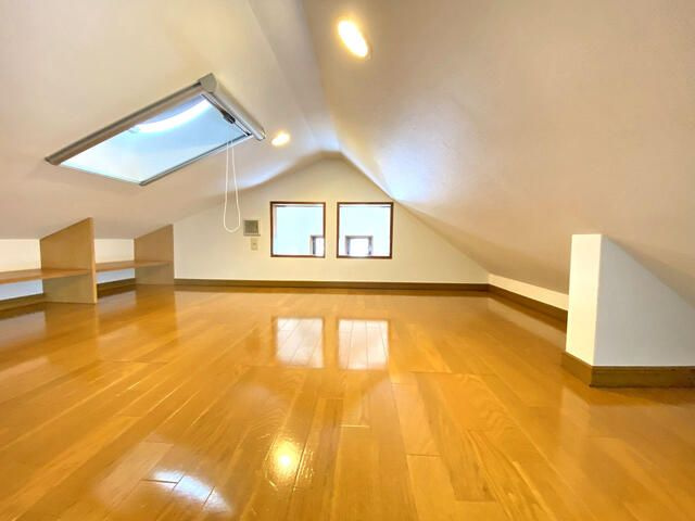 瀬田２丁目戸建の洋室|広々とした洋室です