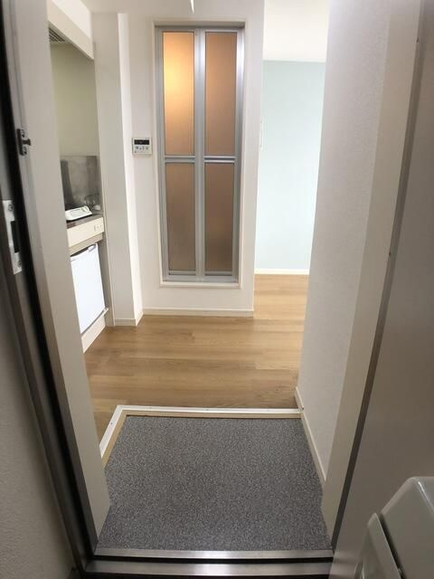 シャンテ町屋の玄関