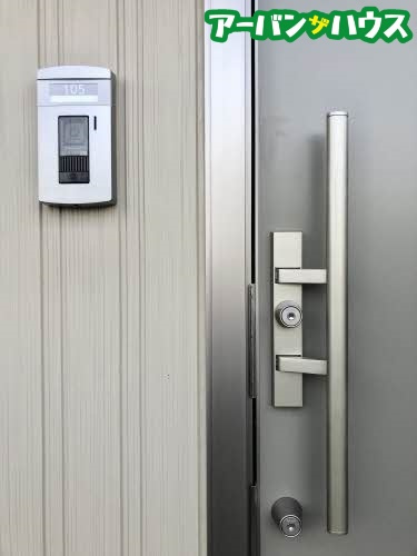ヴィラ・アンテンヌの玄関