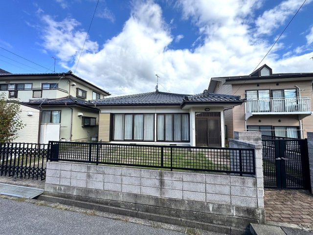 篠ノ井布施五明中古住宅の外観