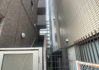 【設備】 | ヴェルステージ町田駅前 | 共有部分は、住民なら誰もが使える設備のこと。例えば駐車場やエレベーター、インターネット設備、セキュリティ設備などがあります。他にも、マンションの廊下・外部階段やエントランス・ゴミ置き場などがあります。