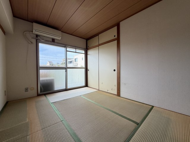 恒信ハイツの寝室