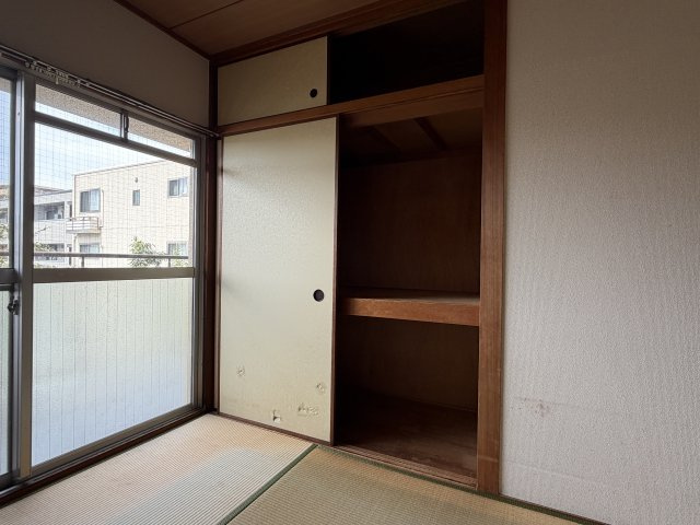 恒信ハイツの収納
