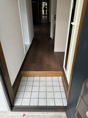 フレンドシップ東久留米の玄関|別部屋のお写真になります。