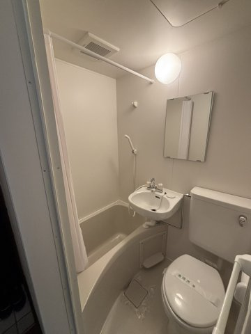フレンドシップ東久留米の浴室|別部屋のお写真になります。