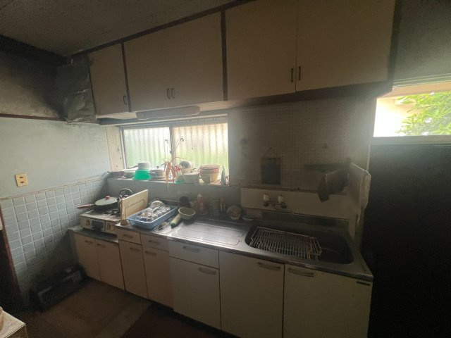 DIYで再生！吉野町の中古戸建～鹿児島県鹿児島市吉野町～のキッチン|システムキッチンへの変更など自由にカスタマイズ可能です。