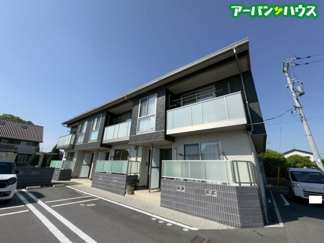 エターニアの外観