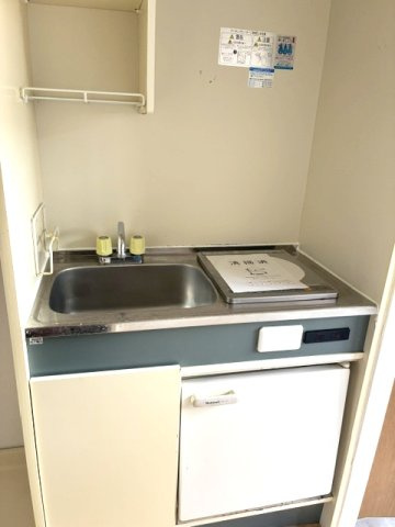 マンション　アドナイ・イルエのキッチン
