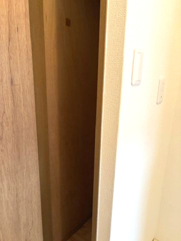神戸市東灘区西岡本３丁目の賃貸マンションの収納