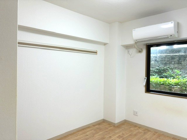 神戸市東灘区西岡本３丁目の賃貸マンションの居間・リビング
