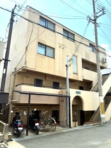 神戸市東灘区西岡本３丁目の賃貸マンションの外観