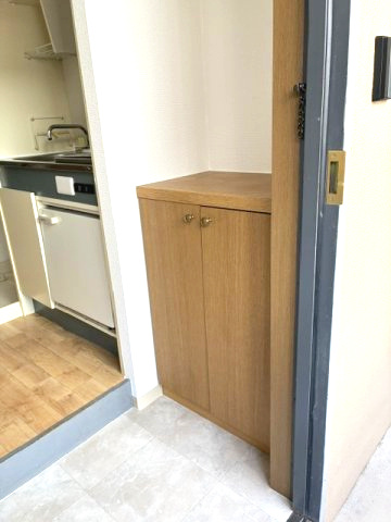 神戸市東灘区西岡本３丁目の賃貸マンションの収納