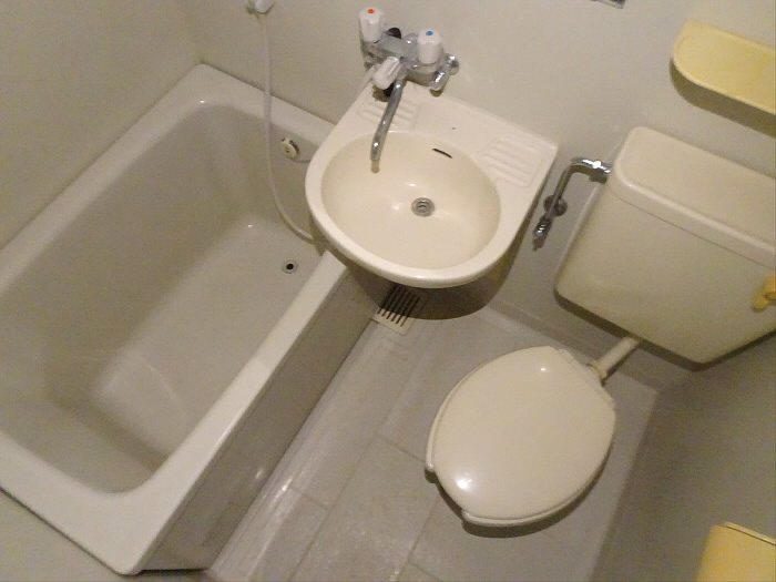 エメラルドハイツの浴室