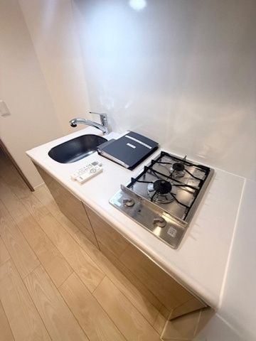 新品家具付きマンション原町3(KaGood東京)のキッチン
