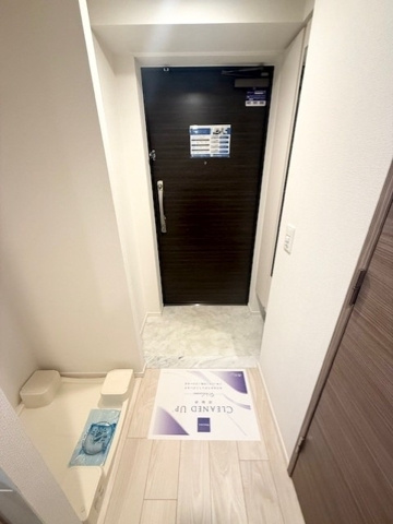 新品家具付きマンション原町3(KaGood東京)の玄関
