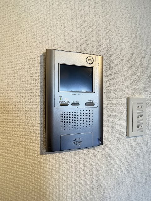 フェニックス新横濱イクシールのセキュリティ|モニター付オートロック