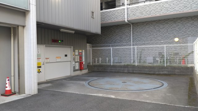 プラウドフラット鶴見Ⅱの駐車場