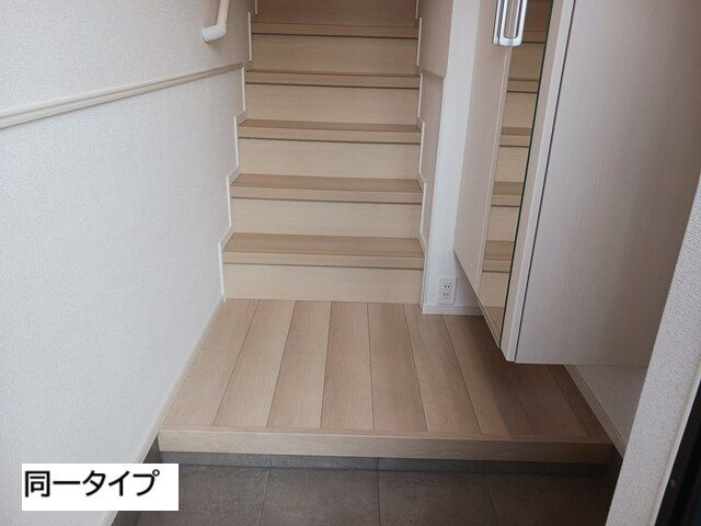 カーサ・コルーテ福の玄関