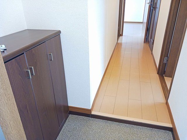 リバーサイド山崎の玄関