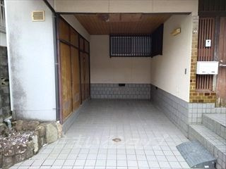 田部貸家の駐車場