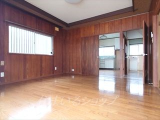 田部貸家の居間・リビング