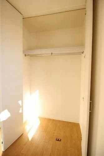 クレスティークメゾンの収納|大きなものも収納できそうです
