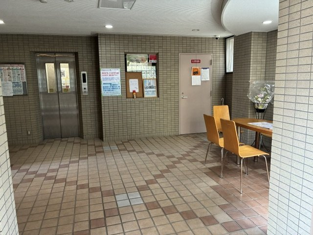 フォルテ甲南のロビー