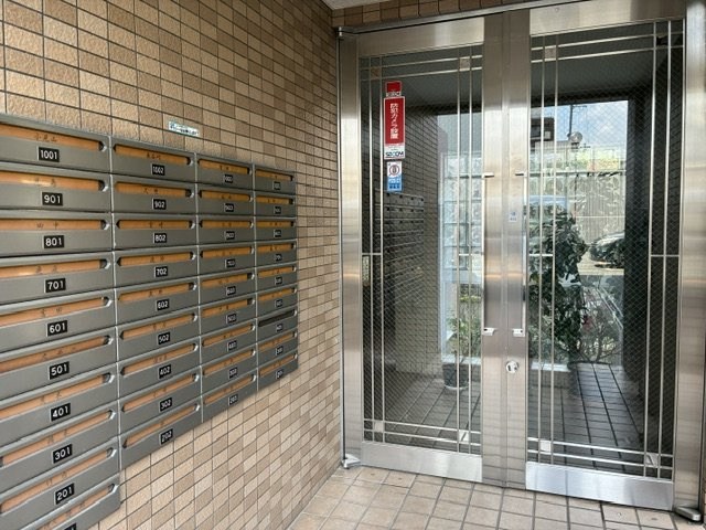 フォルテ甲南のエントランス