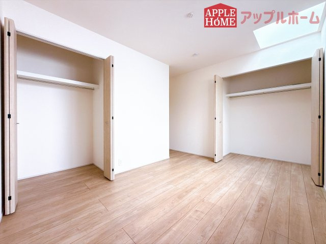 [新築住宅] 熊谷市拾六間 全1棟の洋室|居室は全室収納あり！たっぷりある収納活用でお部屋もキレイを保てます♪