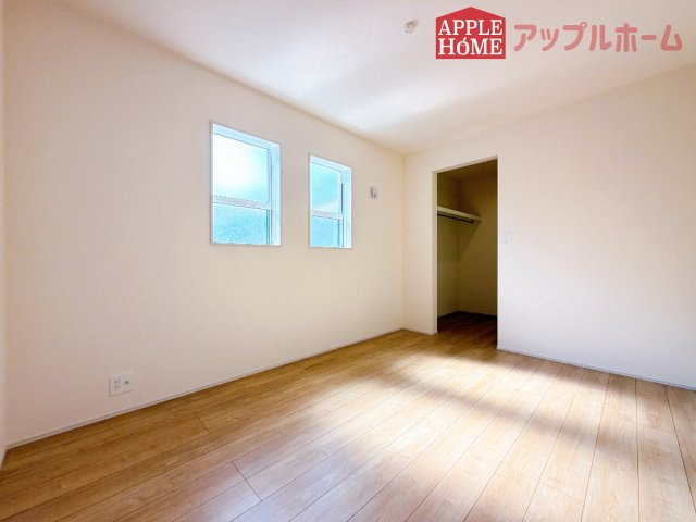 [新築住宅] 熊谷市拾六間 全1棟の洋室|居室は全室収納あり！たっぷりある収納活用でお部屋もキレイを保てます♪