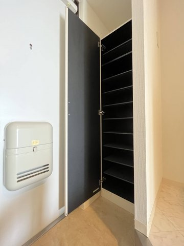 Dolce Vita 難波南の収納|ドルチェヴィータ難波南　シューズBOX