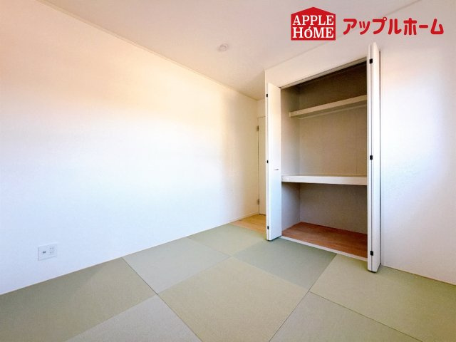 [新築住宅] 本庄市児玉町金屋 第7 全2棟の和室|広々とした居住空間は日々の暮らしを彩り、心のやすらぎと満足感を与えてくれます。通風と採光を考慮した設計は子供たちはのびのび育ち、家族でくつろぎと団らんを生み出します。