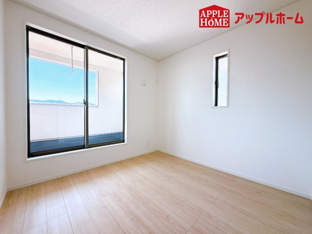 [新築住宅] 本庄市児玉町金屋 第7 全2棟の洋室|２階居室は全室収納あり！たっぷりある収納活用でお部屋もキレイを保てます♪
