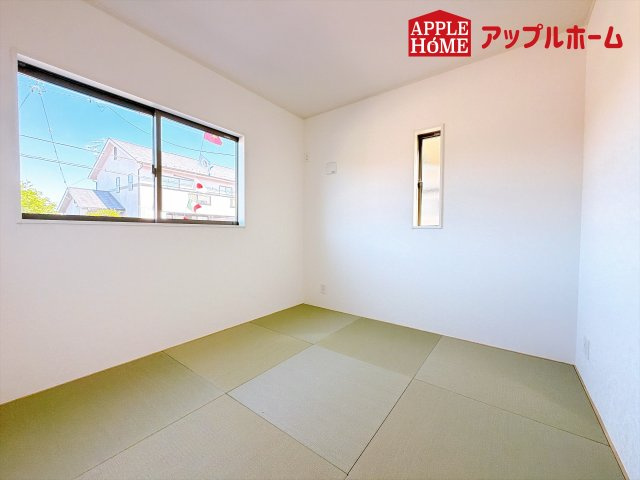 [新築住宅] 本庄市児玉町金屋 第7 全2棟の和室|広々とした居住空間は日々の暮らしを彩り、心のやすらぎと満足感を与えてくれます。通風と採光を考慮した設計は子供たちはのびのび育ち、家族でくつろぎと団らんを生み出します。