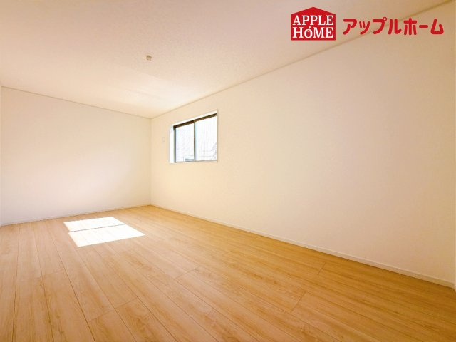 [新築住宅] 本庄市小島 第6 全2棟の洋室|２階居室は全室収納あり！たっぷりある収納活用でお部屋もキレイを保てます♪