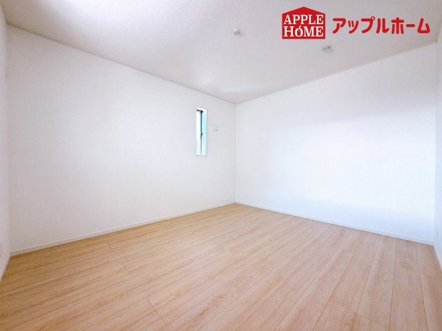 [新築住宅] 本庄市小島 第6 全2棟の洋室|２階居室は全室収納あり！たっぷりある収納活用でお部屋もキレイを保てます♪