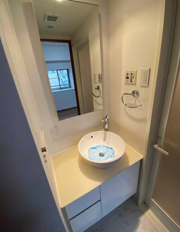 レジディア池尻大橋　角部屋　リノベーション　追焚の洗面所