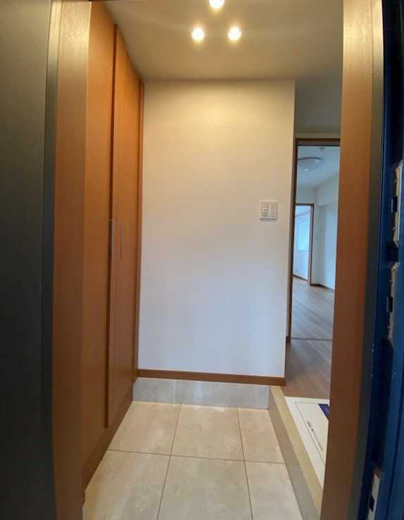レジディア池尻大橋　角部屋　リノベーション　追焚の玄関