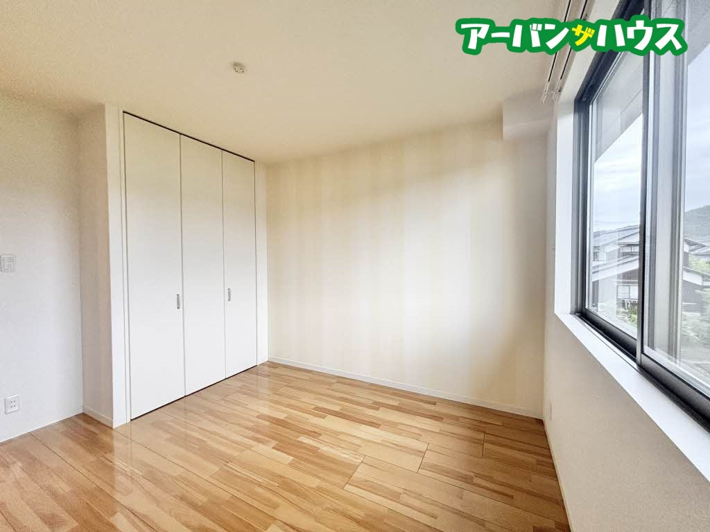 アーテム酒津の洋室