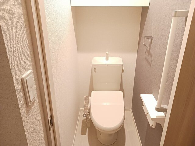 リクワイヤドⅤのトイレ|コンパクトで使いやすいトイレです