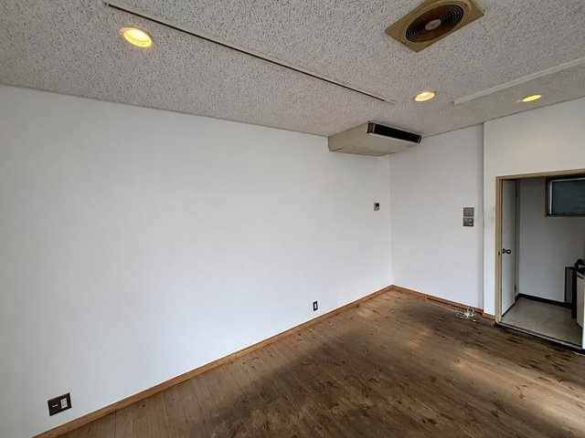 大津市真野２丁目の事務所の内装
