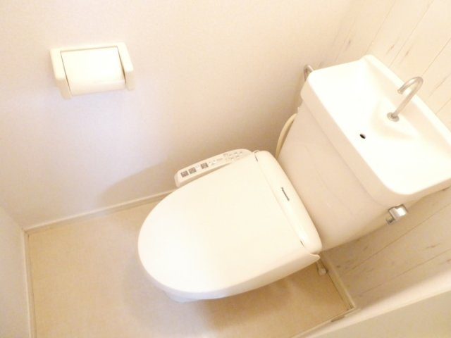 ドミールベルチェリーのトイレ
