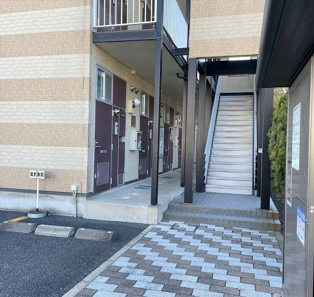 レオパレスＹＪ大橋のエントランス