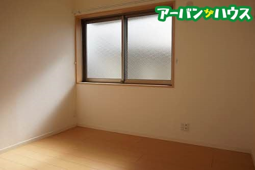 ソルブライトB棟の洋室