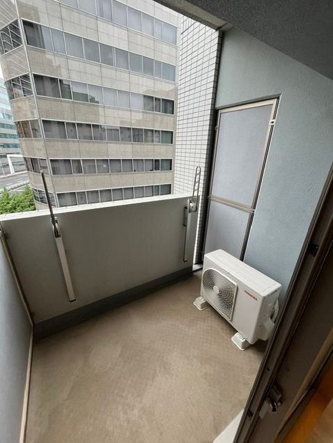 千代田区岩本町２丁目の賃貸マンションのバルコニー