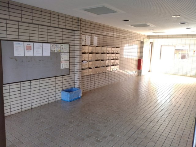 ハビテ葛西のロビー